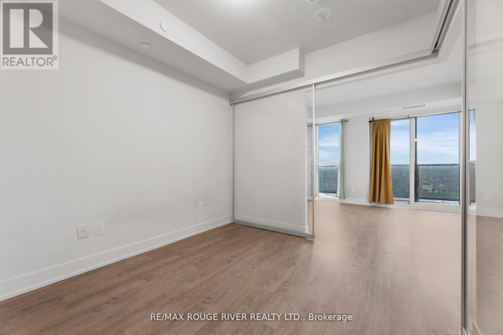 1001 - 2550 Simcoe Street, Oshawa, ON - Indoor Photo Showing Other Room