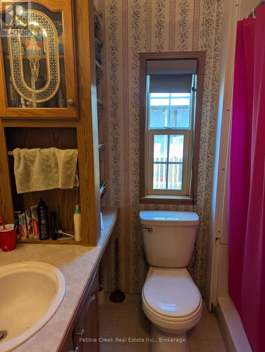 E8 - 77794 Orchard Line, Central Huron (Goderich), ON