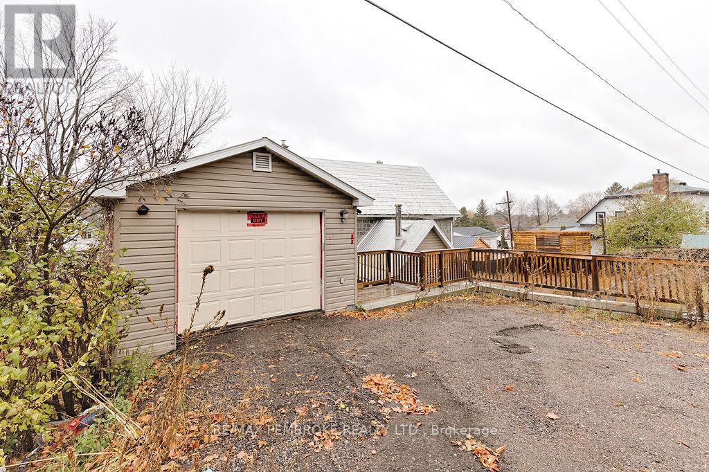 131 Bonnechere Street W, Bonnechere Valley, ON - Outdoor