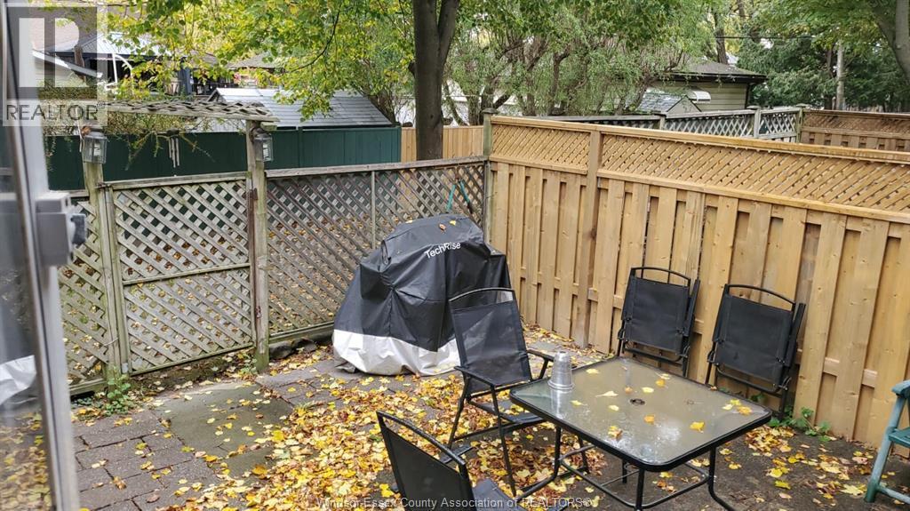 5516 Empress Street, Windsor, ON - Outdoor