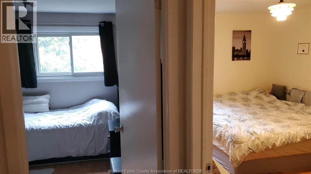 5516 Empress Street, Windsor, ON - Indoor Photo Showing Bedroom