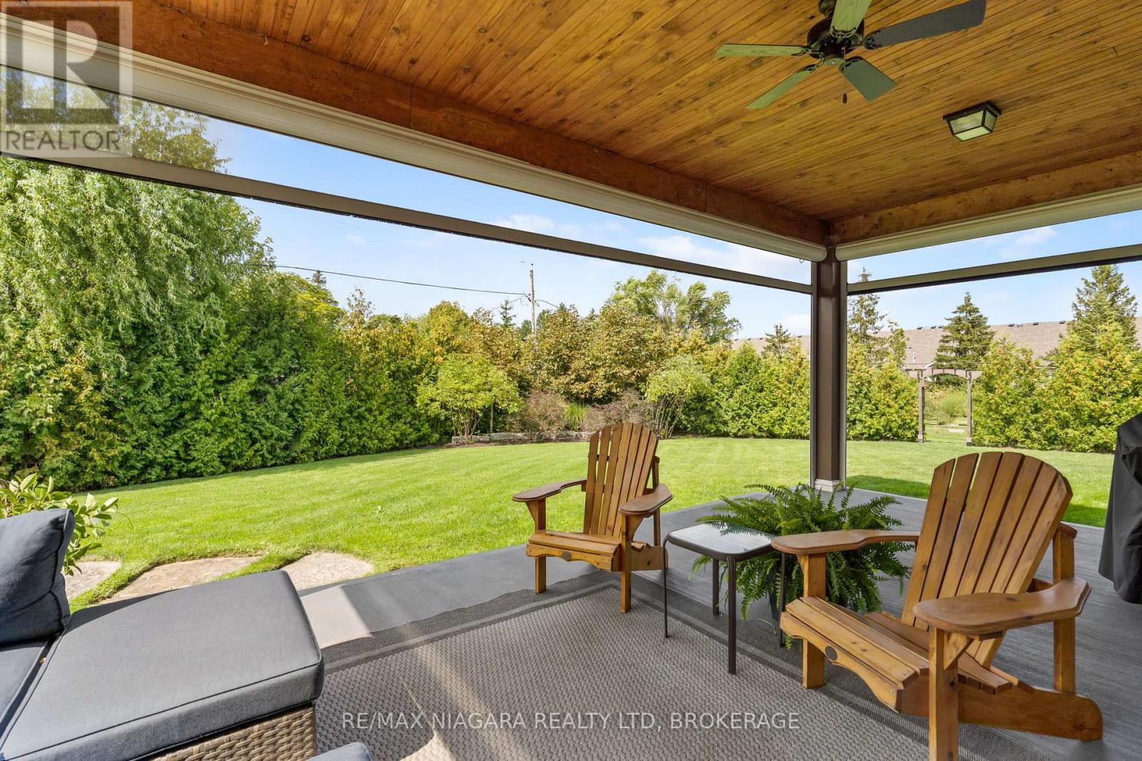 7 Parklane Crescent, St. Catharines (Glendale/Glenridge), ON - Outdoor With Deck Patio Veranda
