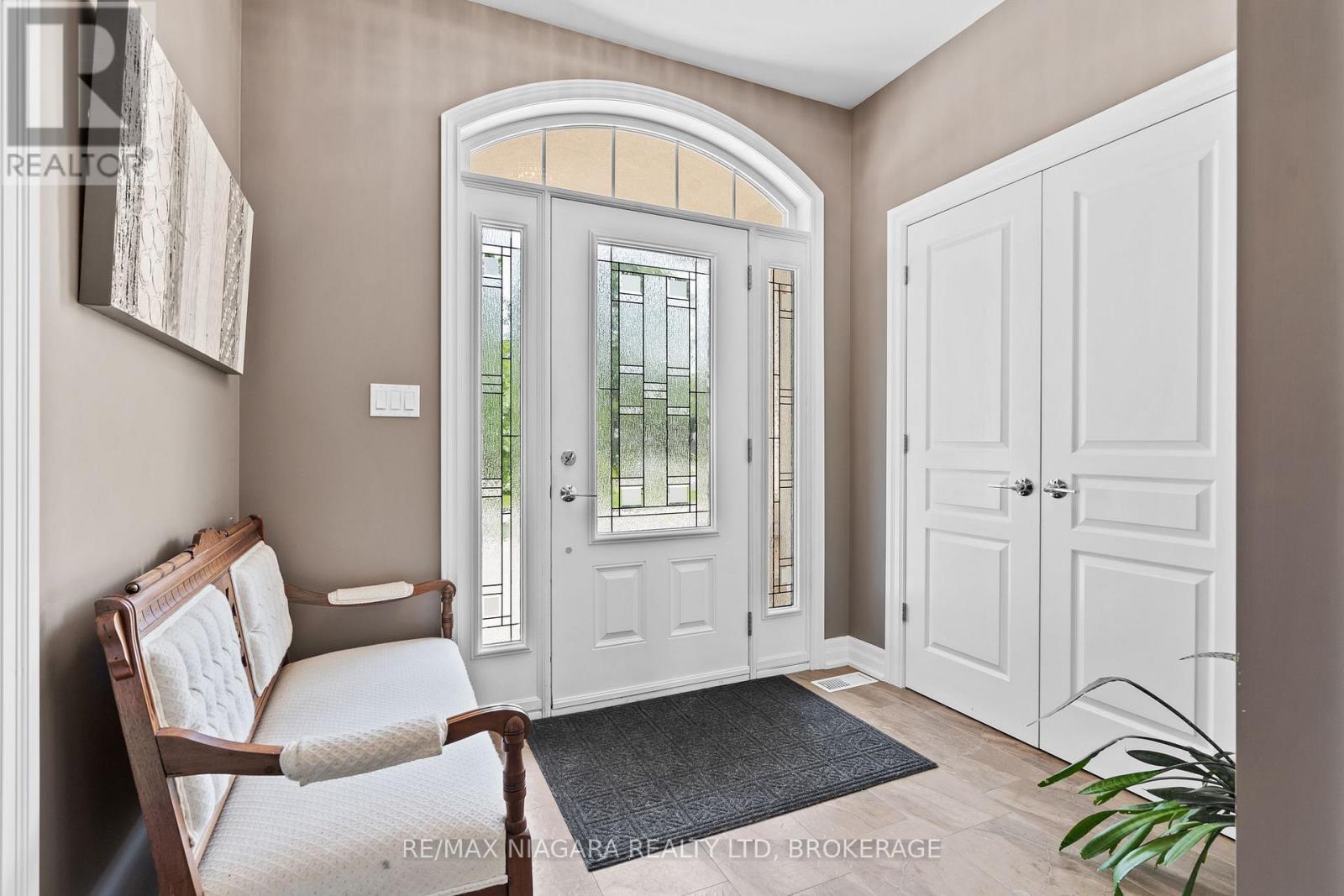 7 Parklane Crescent, St. Catharines (Glendale/Glenridge), ON - Indoor Photo Showing Other Room