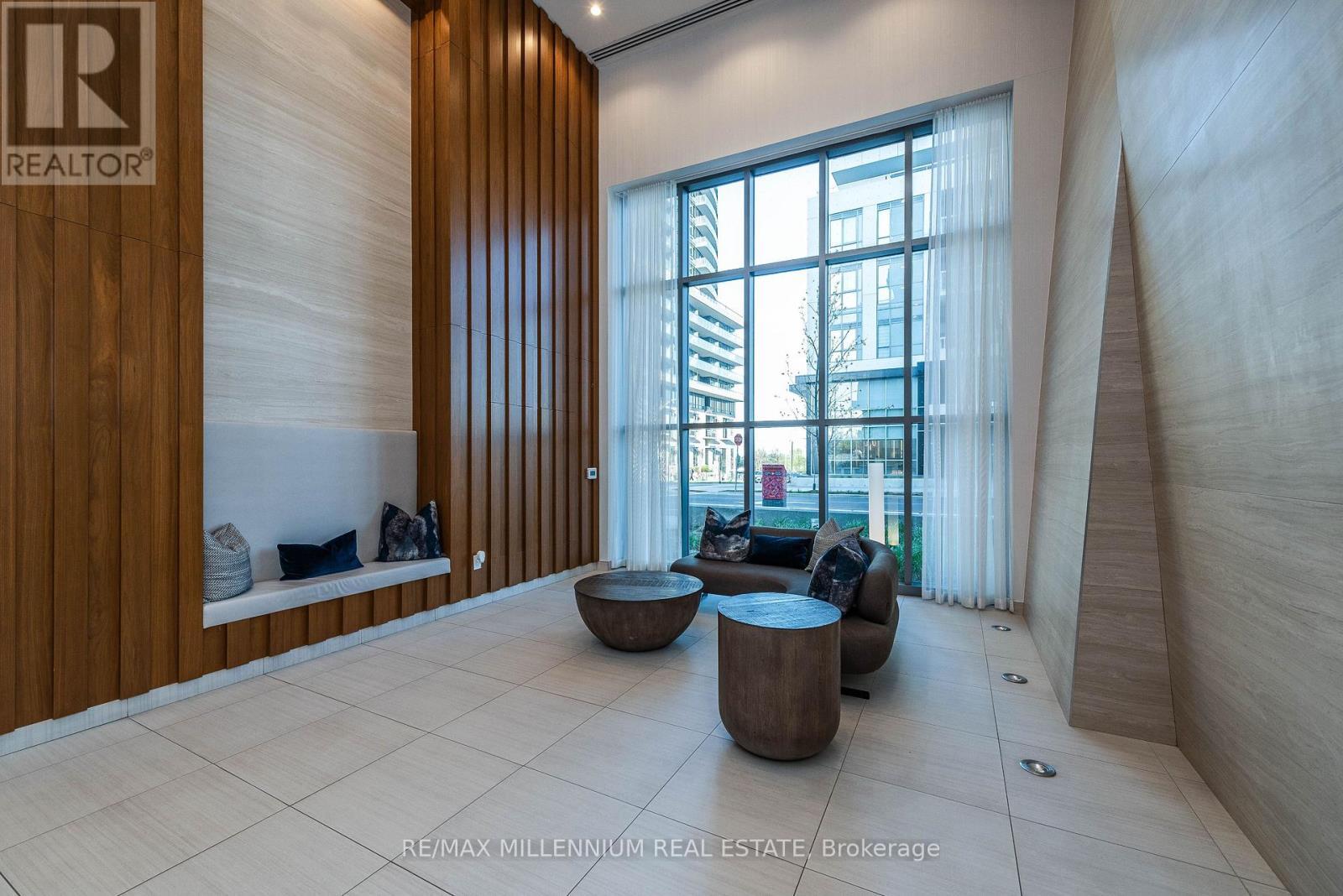 4801 - 70 Annie Craig Drive, Toronto, ON - Indoor Photo Showing Other Room