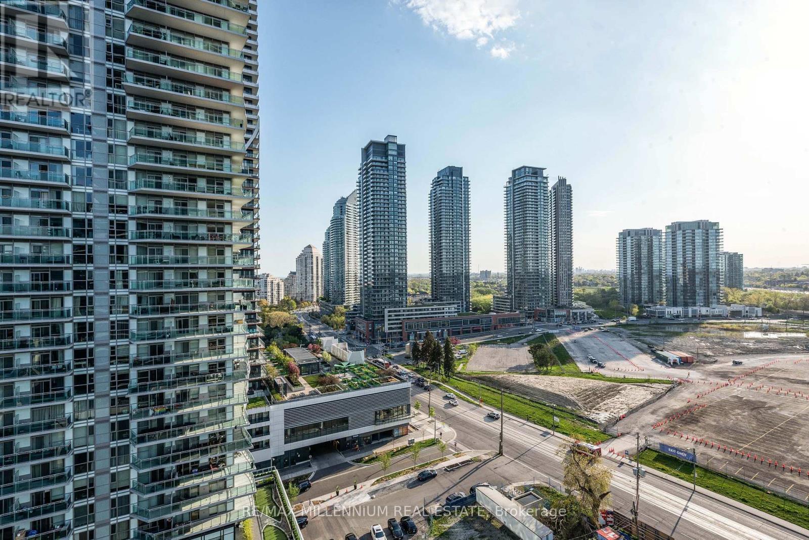 4801 - 70 Annie Craig Drive, Toronto, ON - Outdoor With Balcony With Facade