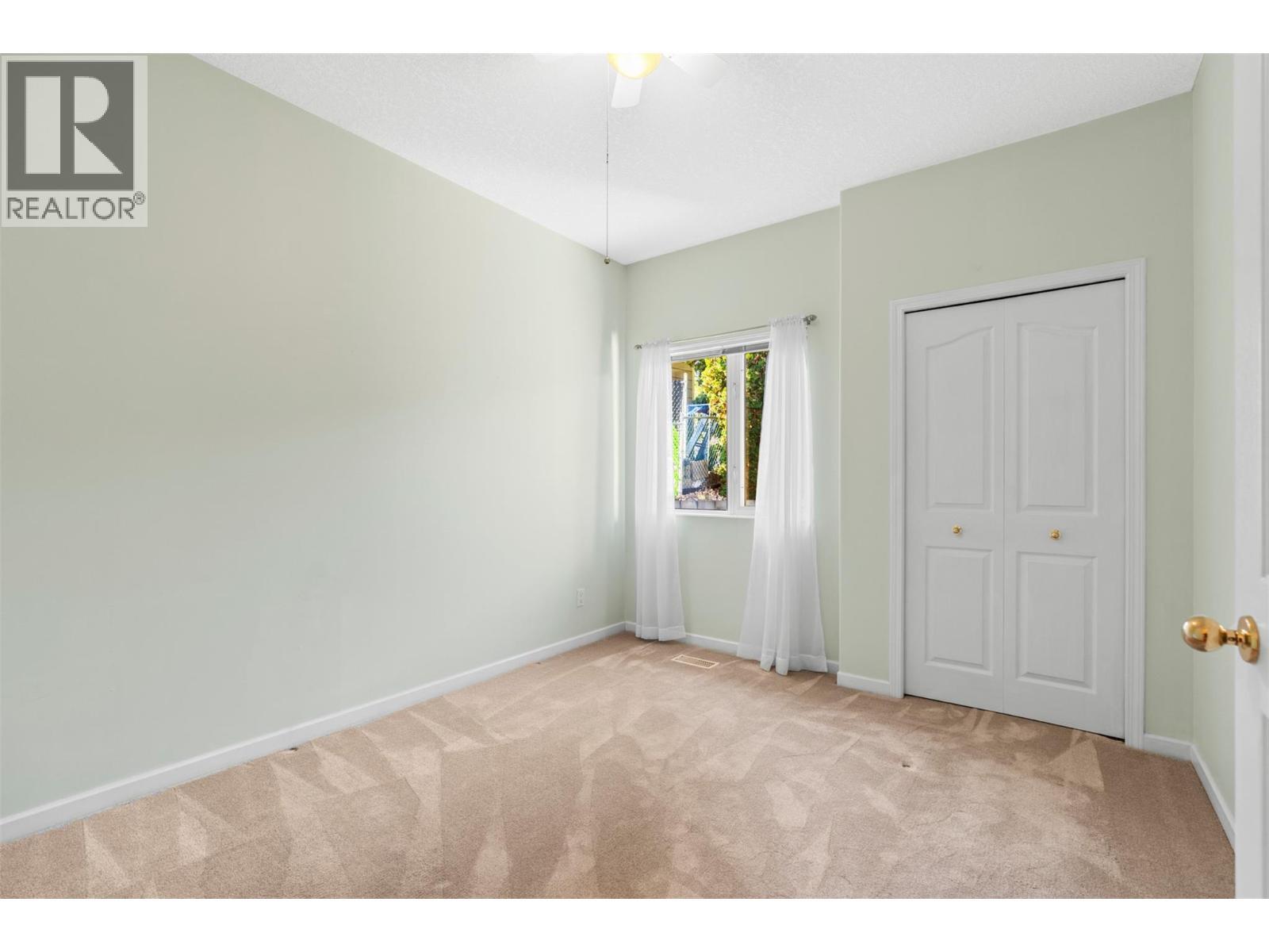 240 Country Estate Drive, Vernon, BC - Indoor Photo Showing Other Room