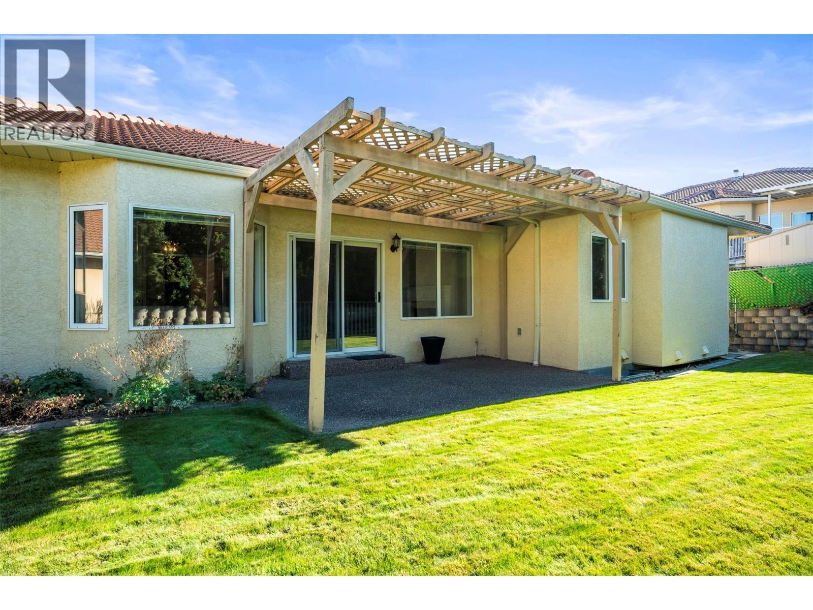 240 Country Estate Drive, Vernon, BC - Outdoor