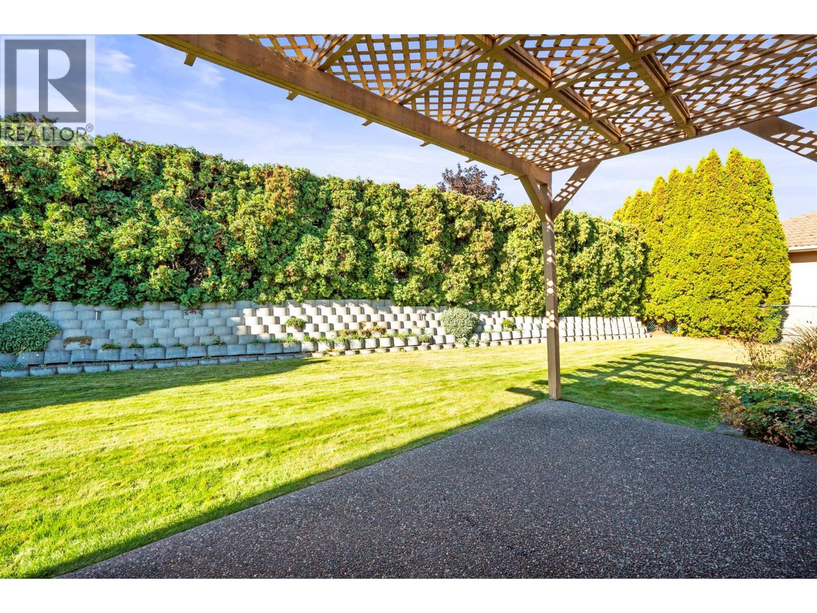 240 Country Estate Drive, Vernon, BC - Outdoor