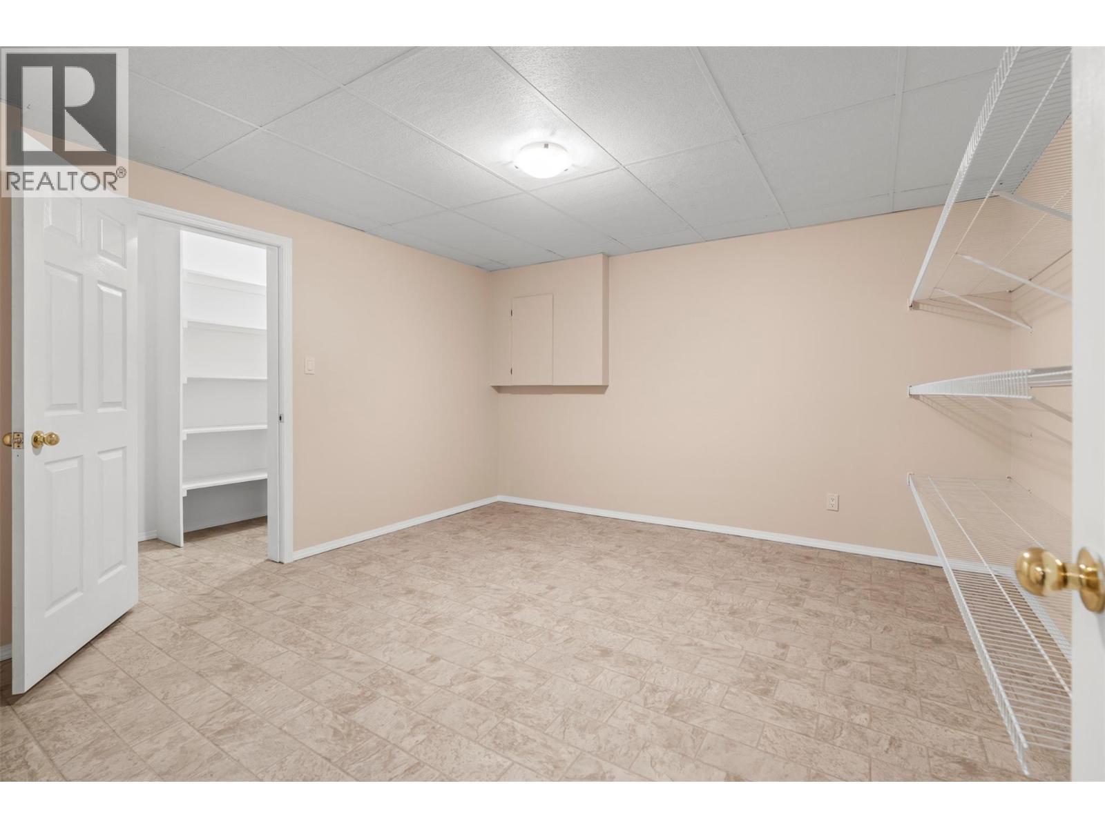 240 Country Estate Drive, Vernon, BC - Indoor Photo Showing Other Room