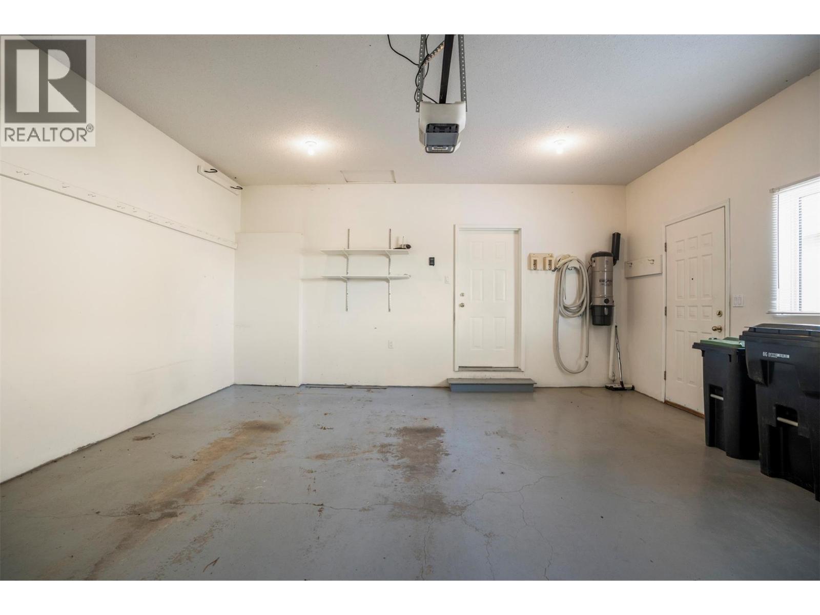 240 Country Estate Drive, Vernon, BC - Indoor Photo Showing Garage