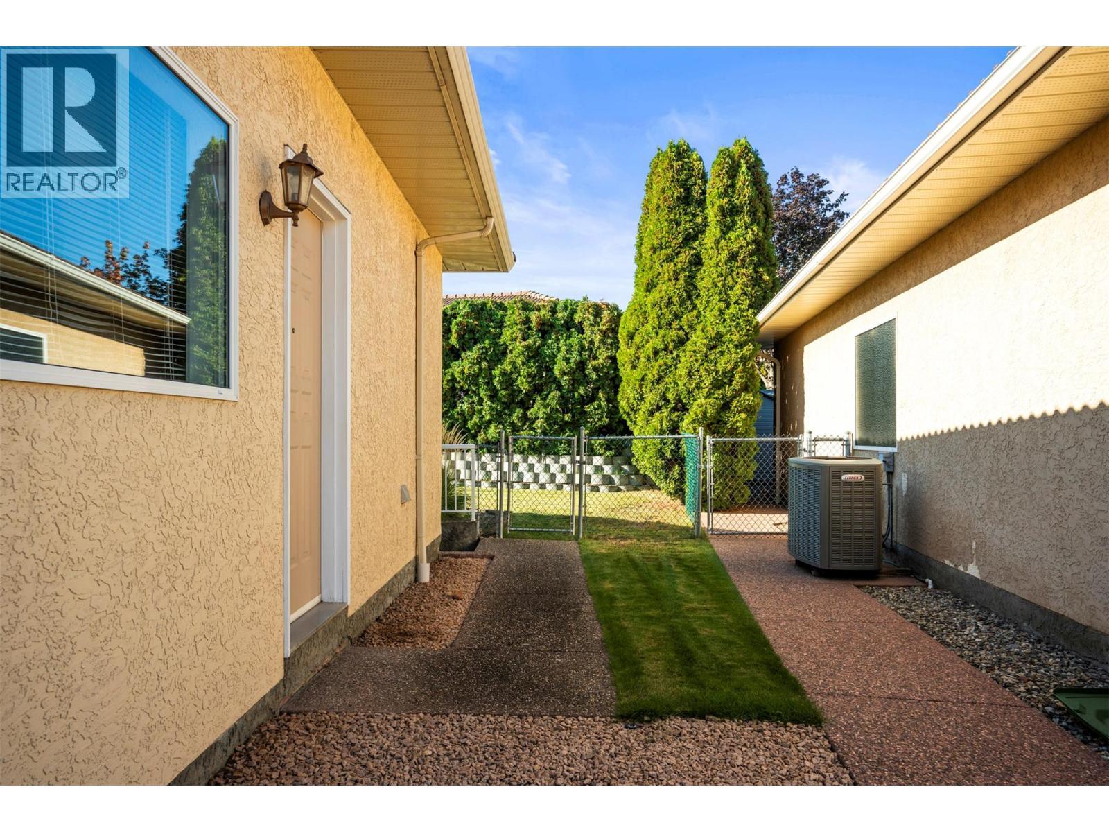 240 Country Estate Drive, Vernon, BC - Outdoor With Exterior