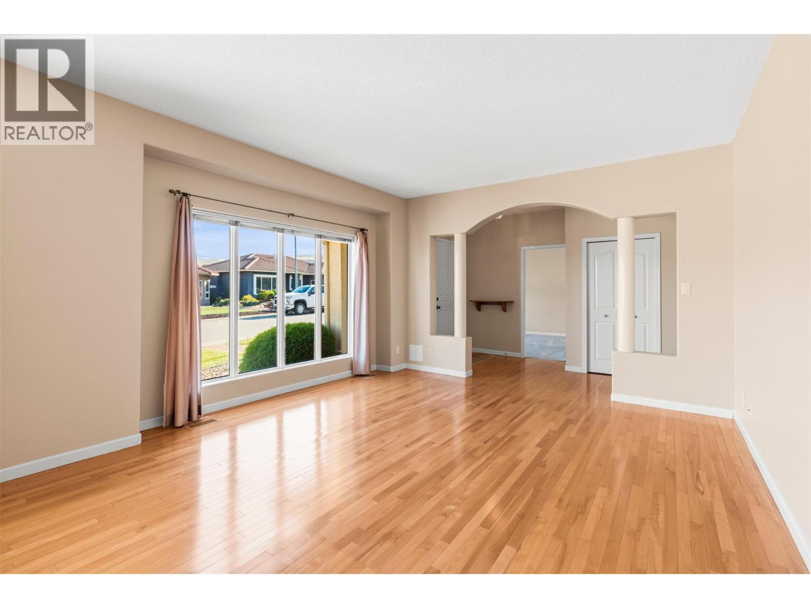 240 Country Estate Drive, Vernon, BC - Indoor