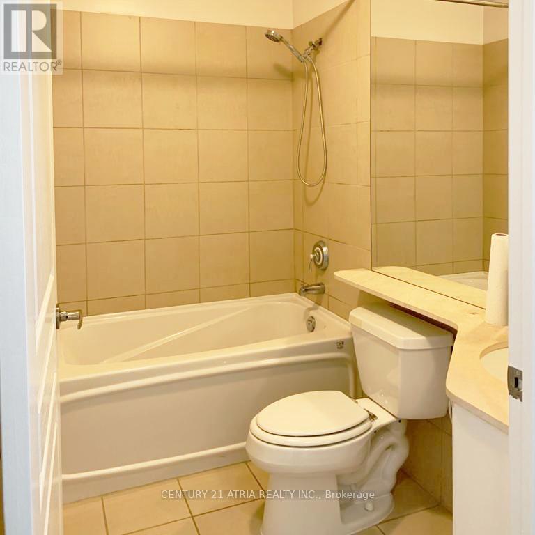 709 - 1121 Bay Street, Toronto, ON - Indoor Photo Showing Bathroom