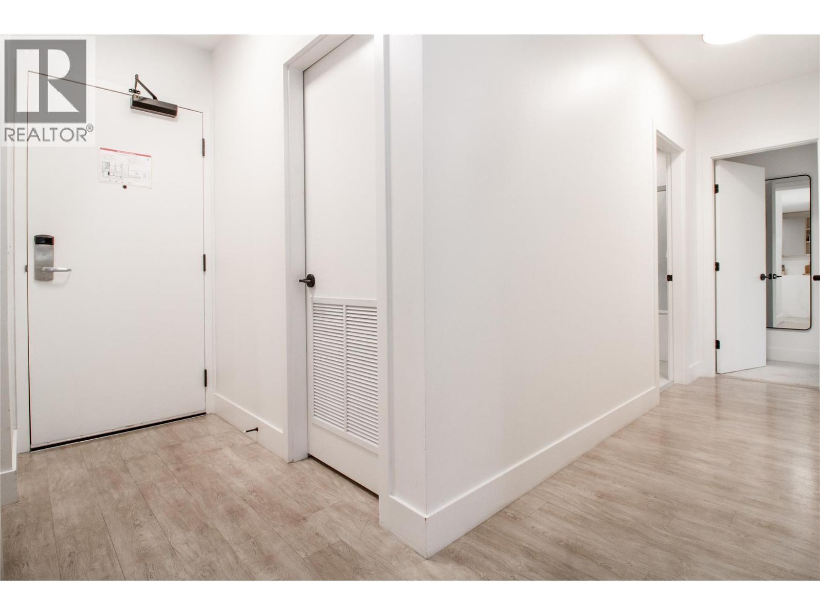 1701 Coursier Avenue Unit# 2206, Revelstoke, BC - Indoor Photo Showing Other Room