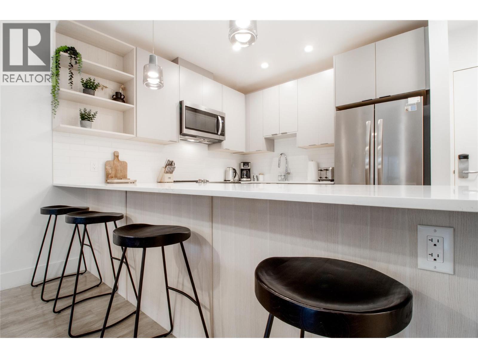 1701 Coursier Avenue Unit# 2206, Revelstoke, BC - Indoor Photo Showing Kitchen With Upgraded Kitchen