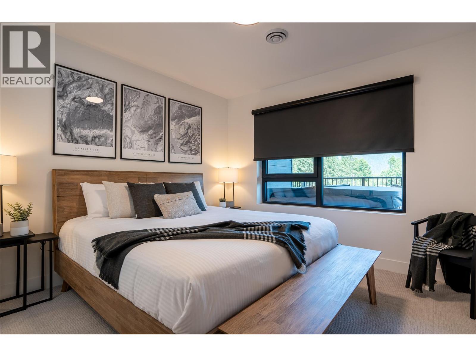 1701 Coursier Avenue Unit# 2206, Revelstoke, BC - Indoor Photo Showing Bedroom