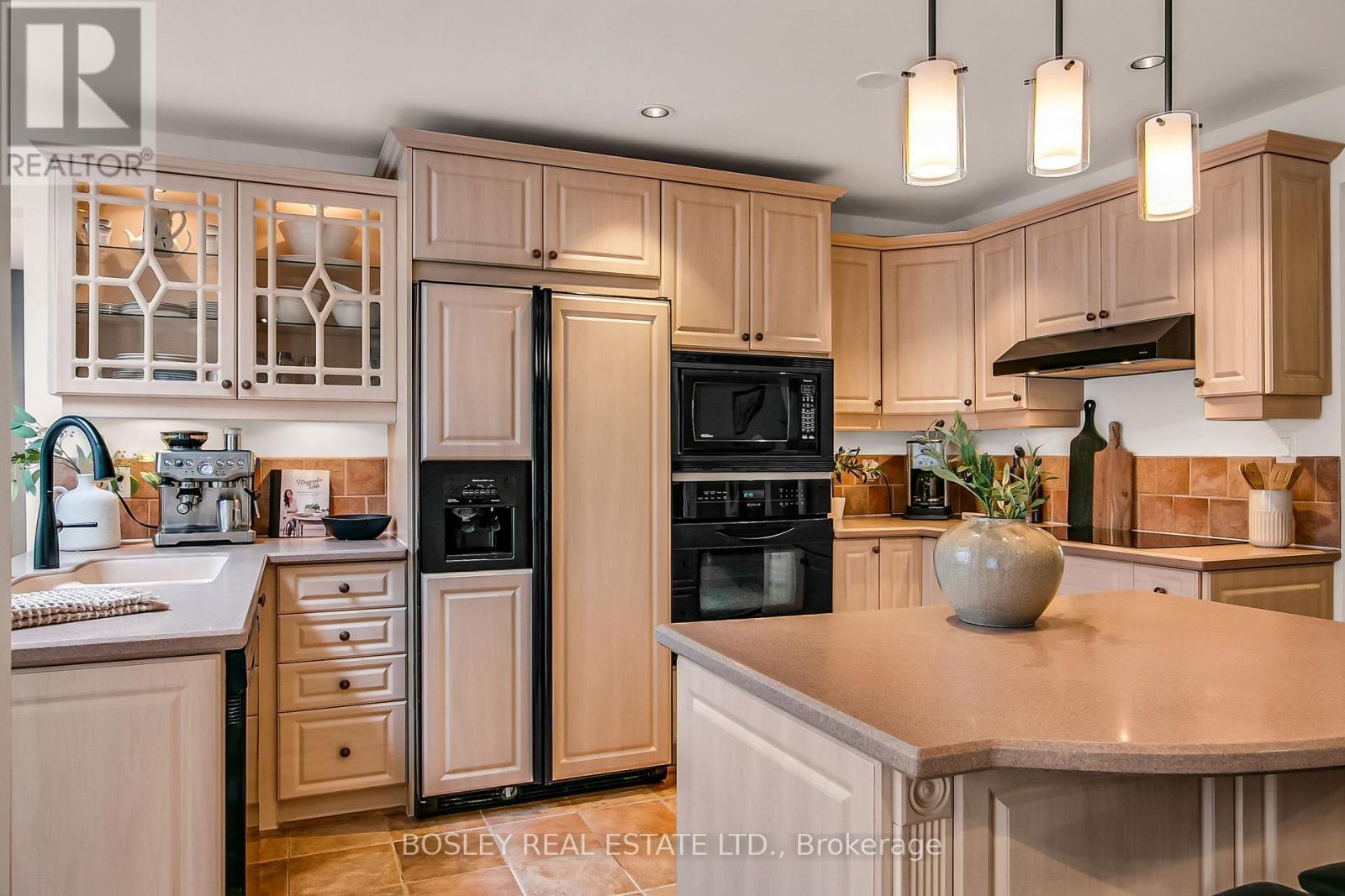 769 Lochness Crescent, Oshawa, ON - Indoor Photo Showing Kitchen