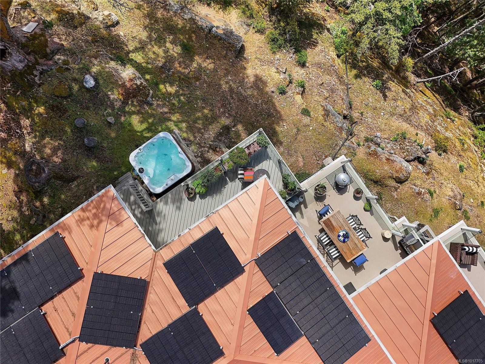 356 East West Rd, Mayne Island, BC