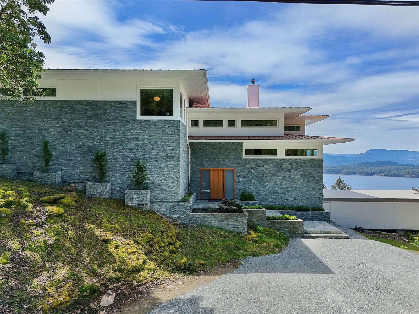 356 East West Rd, Mayne Island, BC