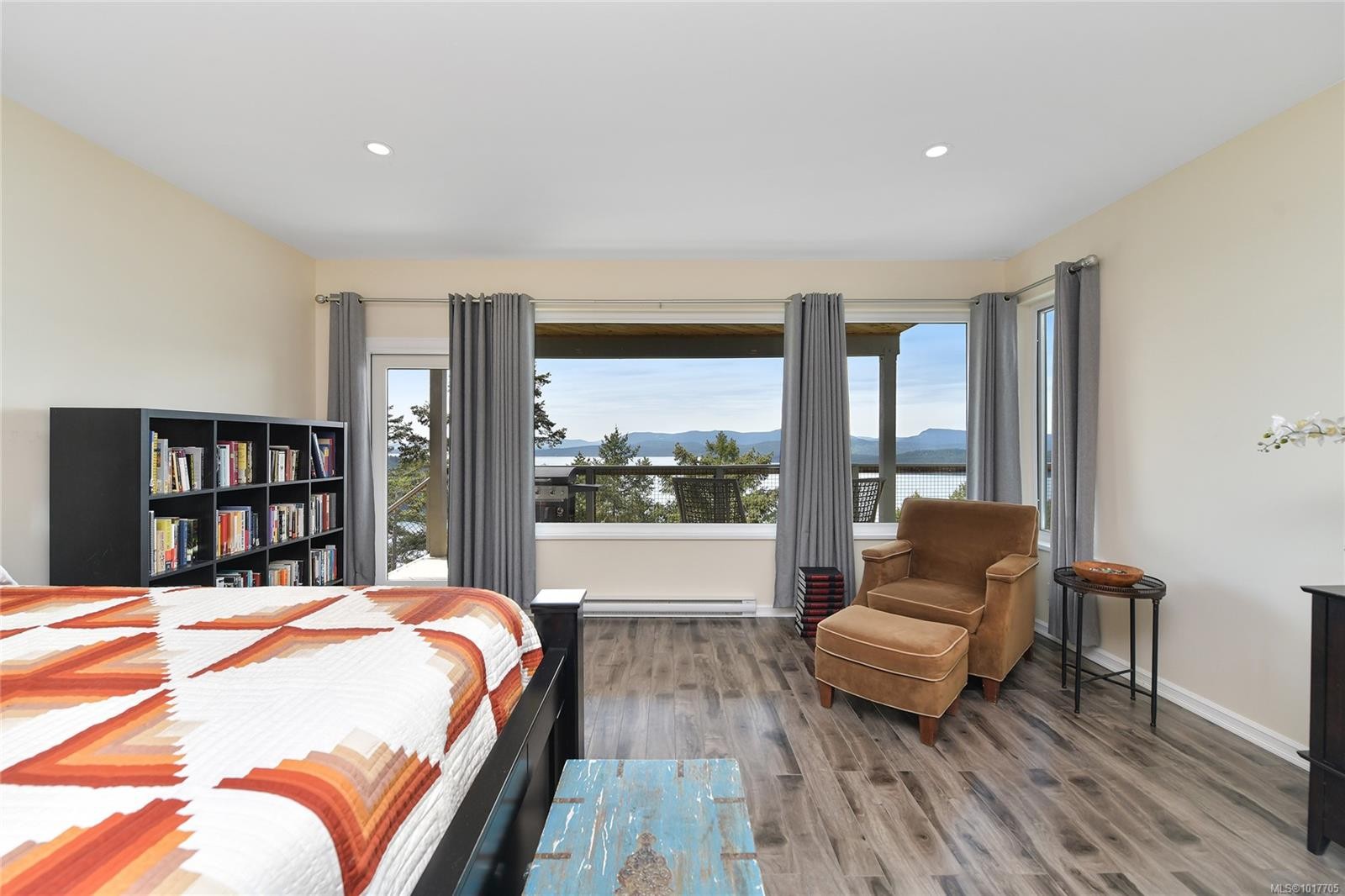 356 East West Rd, Mayne Island, BC