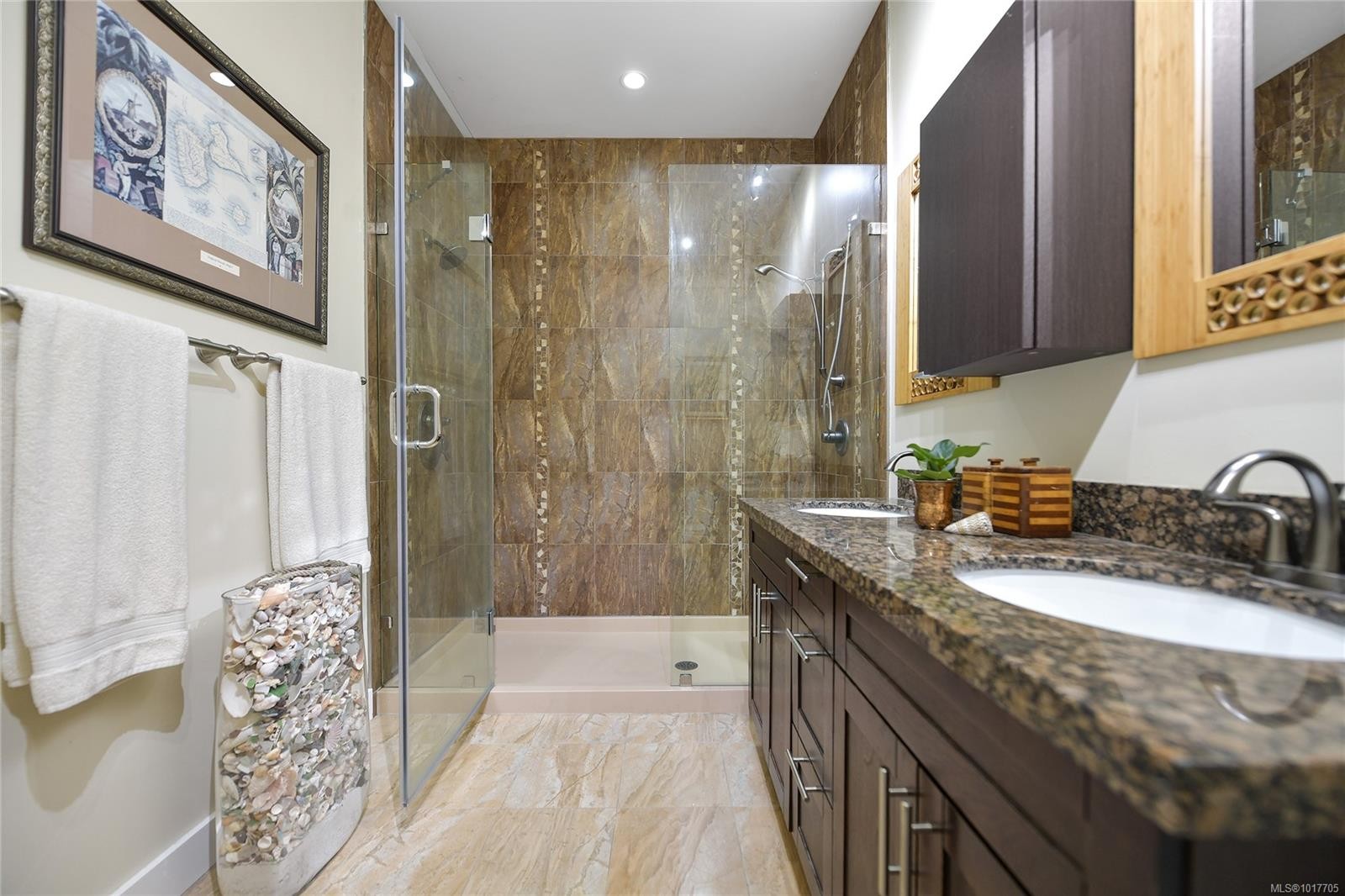 356 East West Rd, Mayne Island, BC