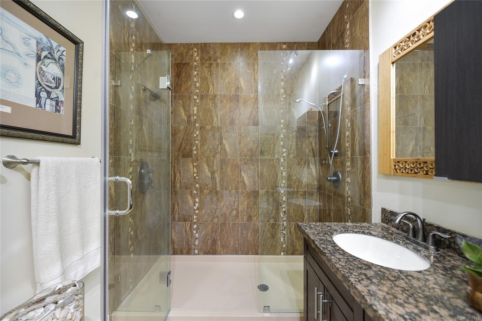 356 East West Rd, Mayne Island, BC