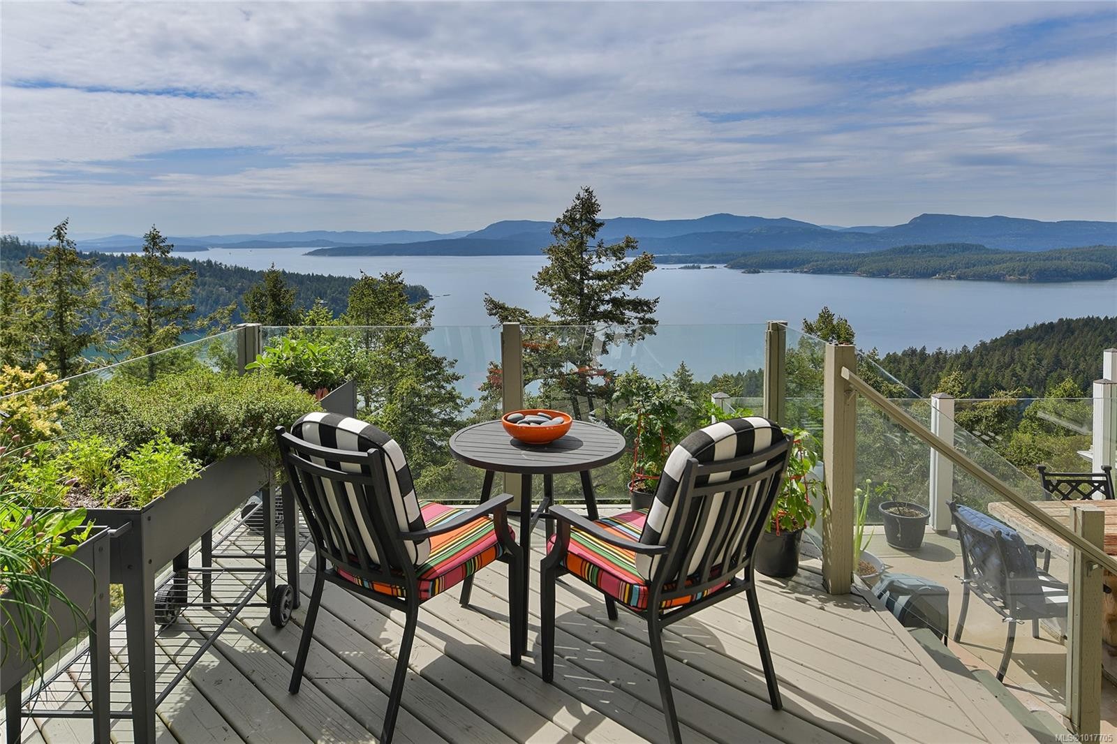 356 East West Rd, Mayne Island, BC