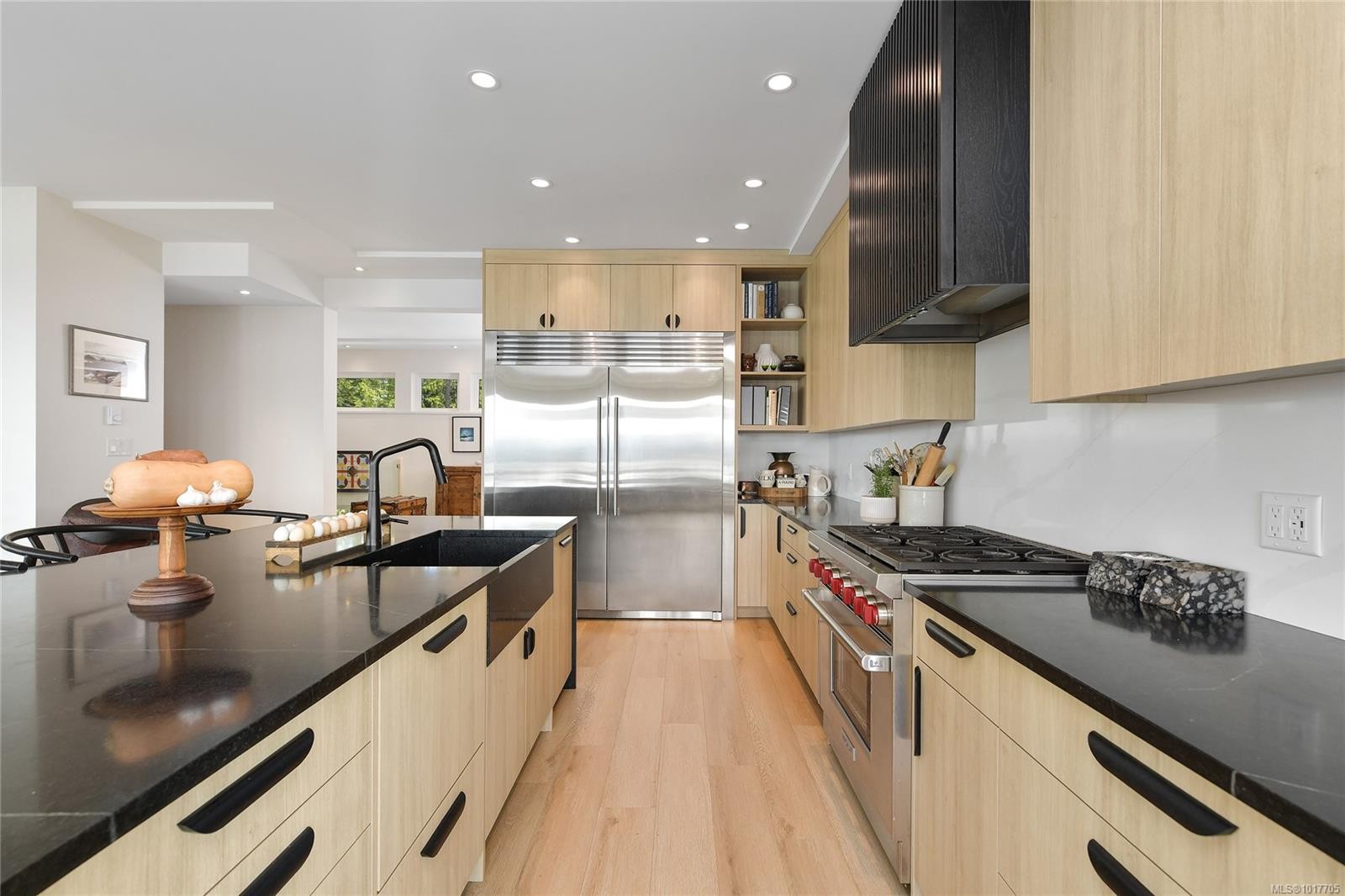 356 East West Rd, Mayne Island, BC