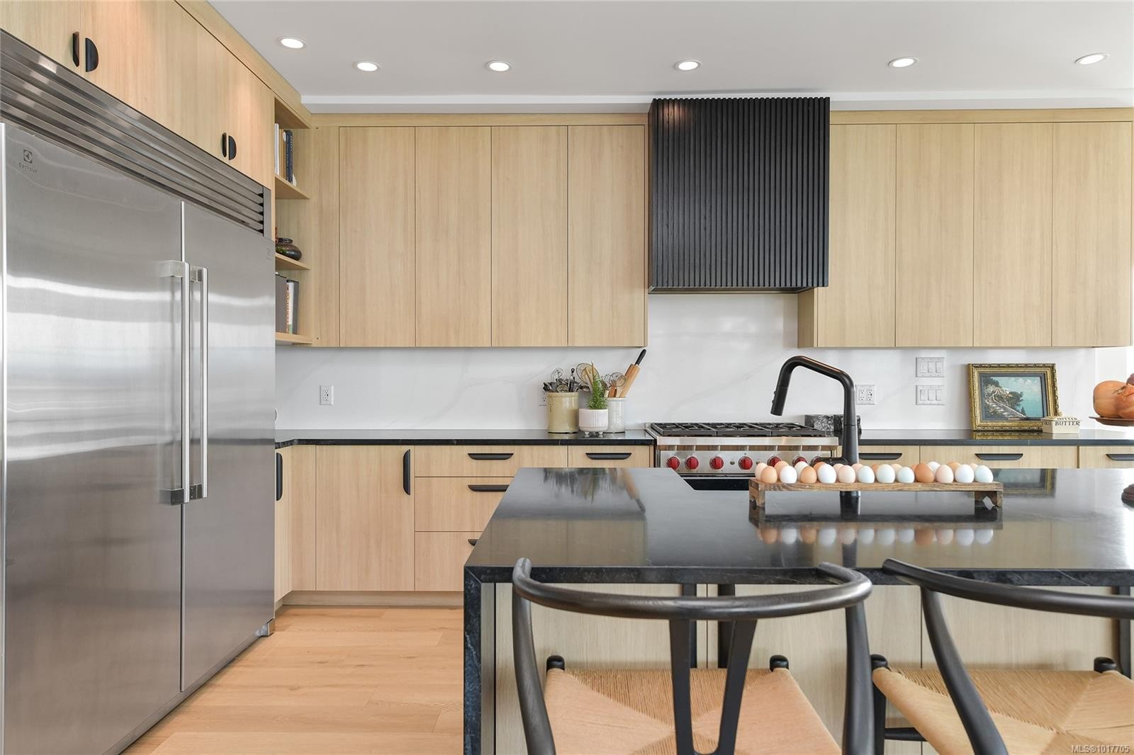 356 East West Rd, Mayne Island, BC