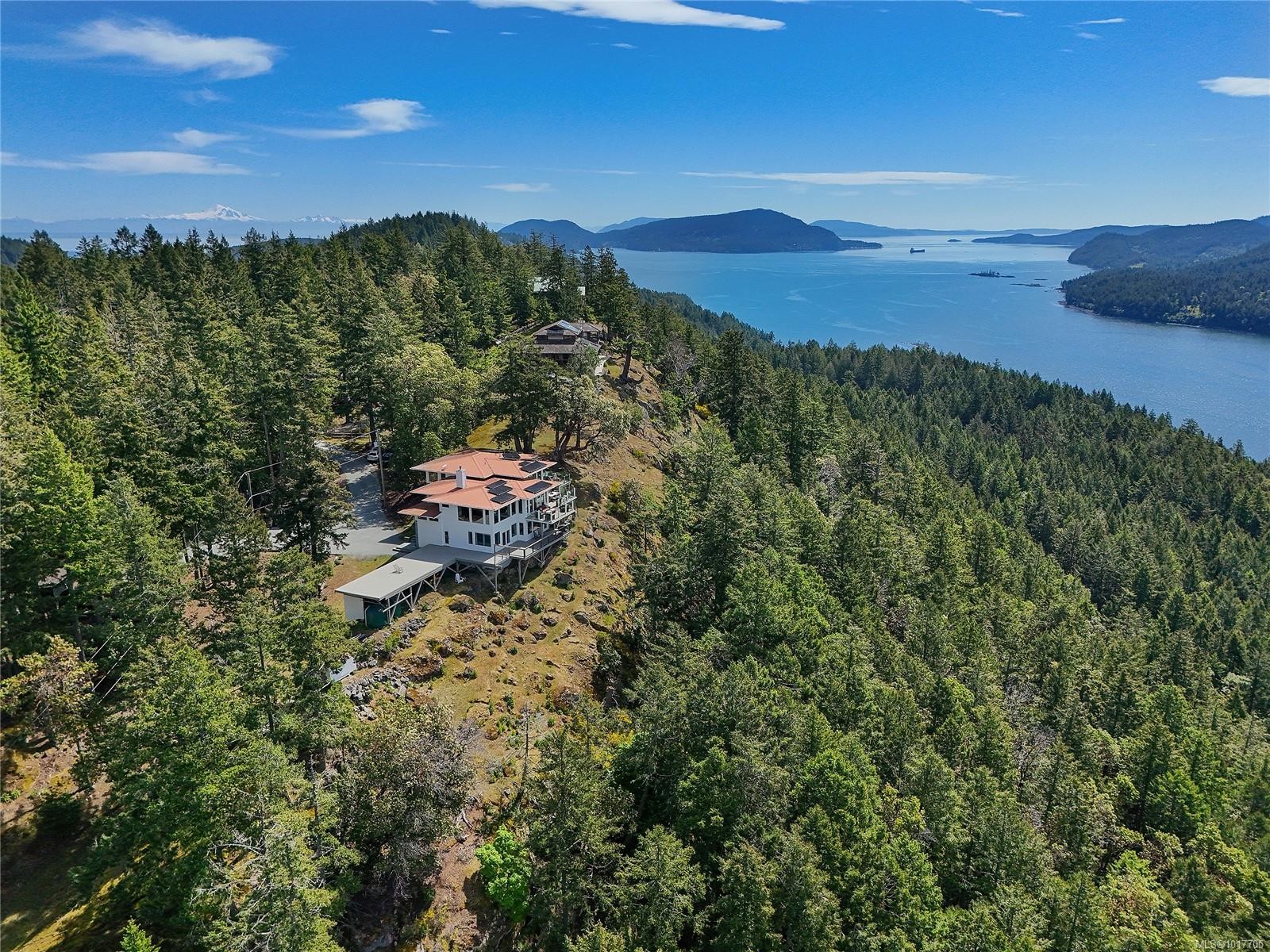356 East West Rd, Mayne Island, BC