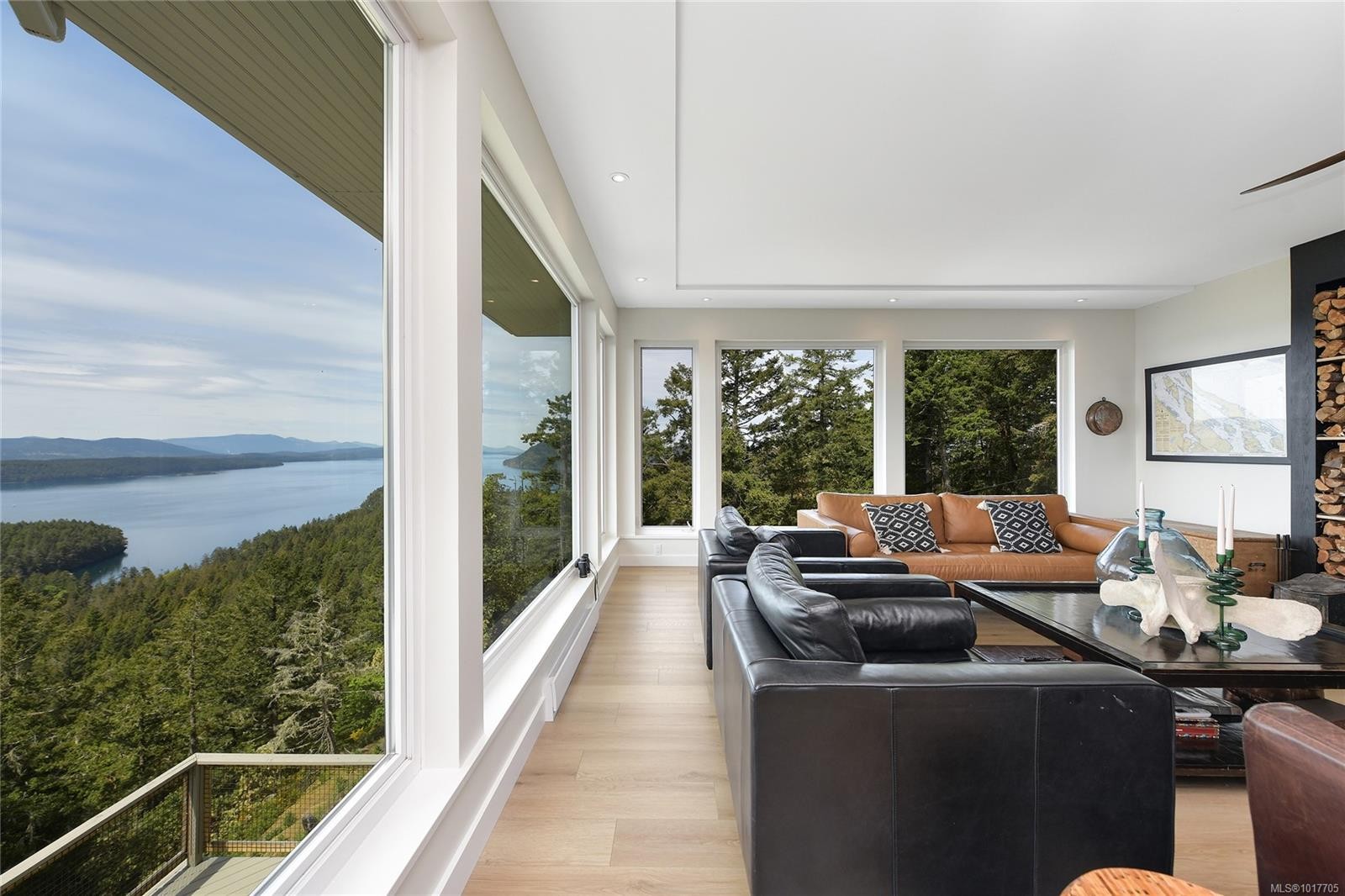 356 East West Rd, Mayne Island, BC