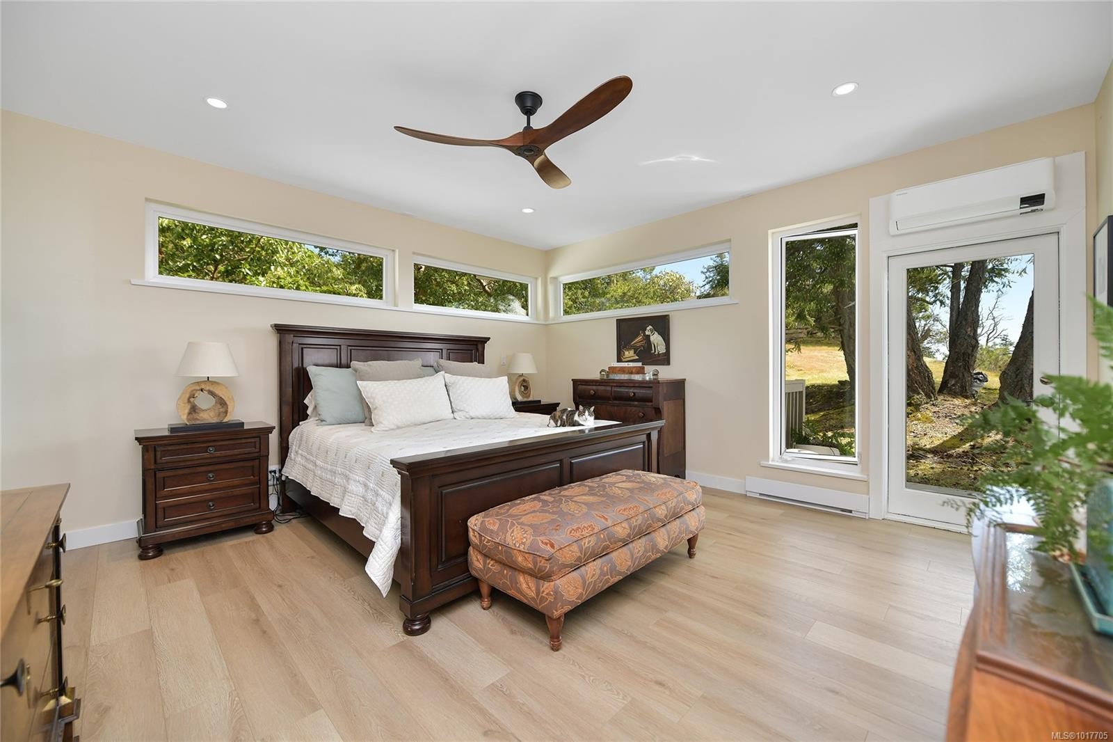 356 East West Rd, Mayne Island, BC