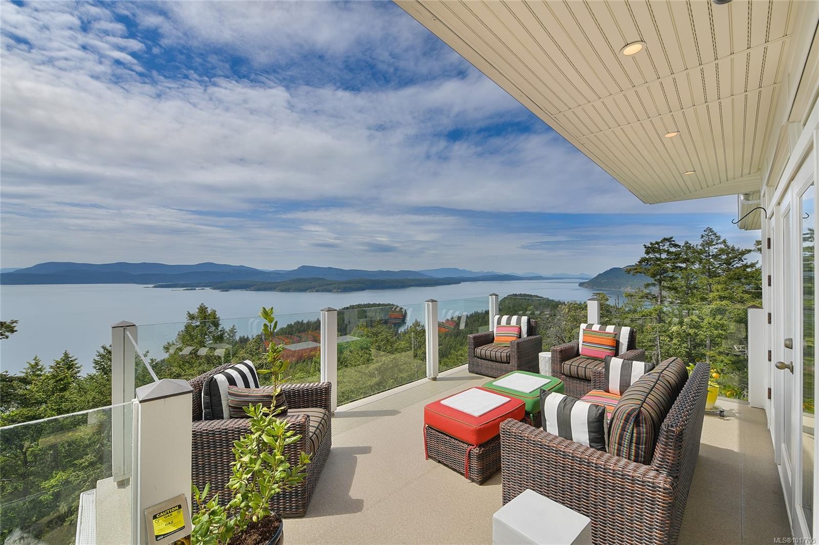 356 East West Rd, Mayne Island, BC