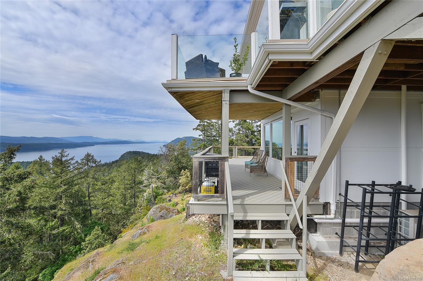 356 East West Rd, Mayne Island, BC