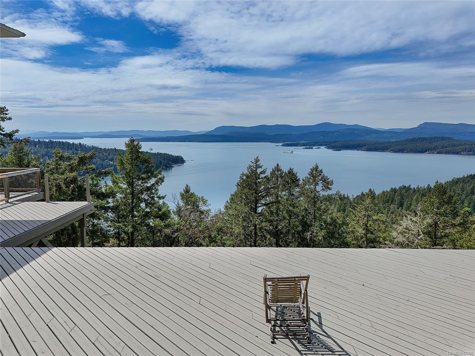 356 East West Rd, Mayne Island, BC