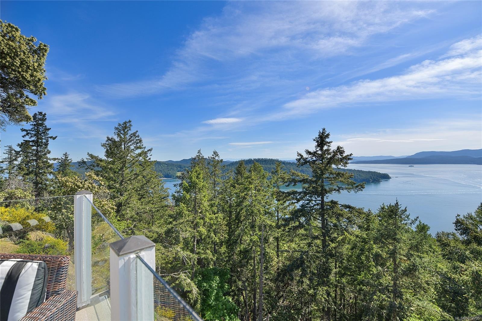 356 East West Rd, Mayne Island, BC
