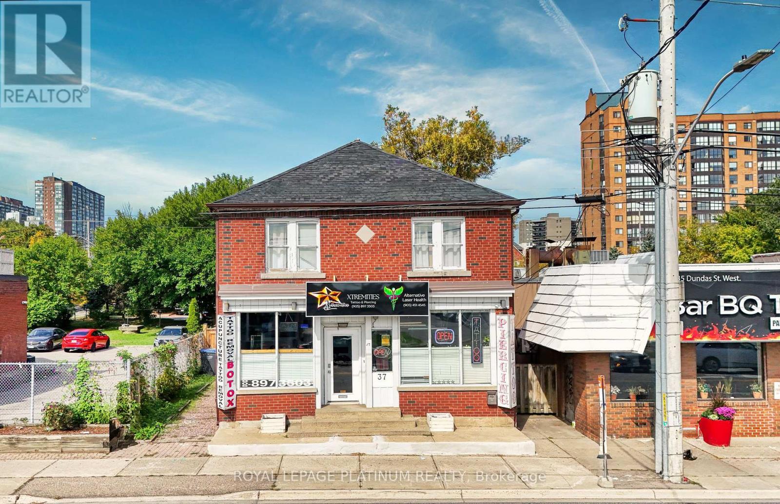 37 Dundas Street W, Mississauga, ON