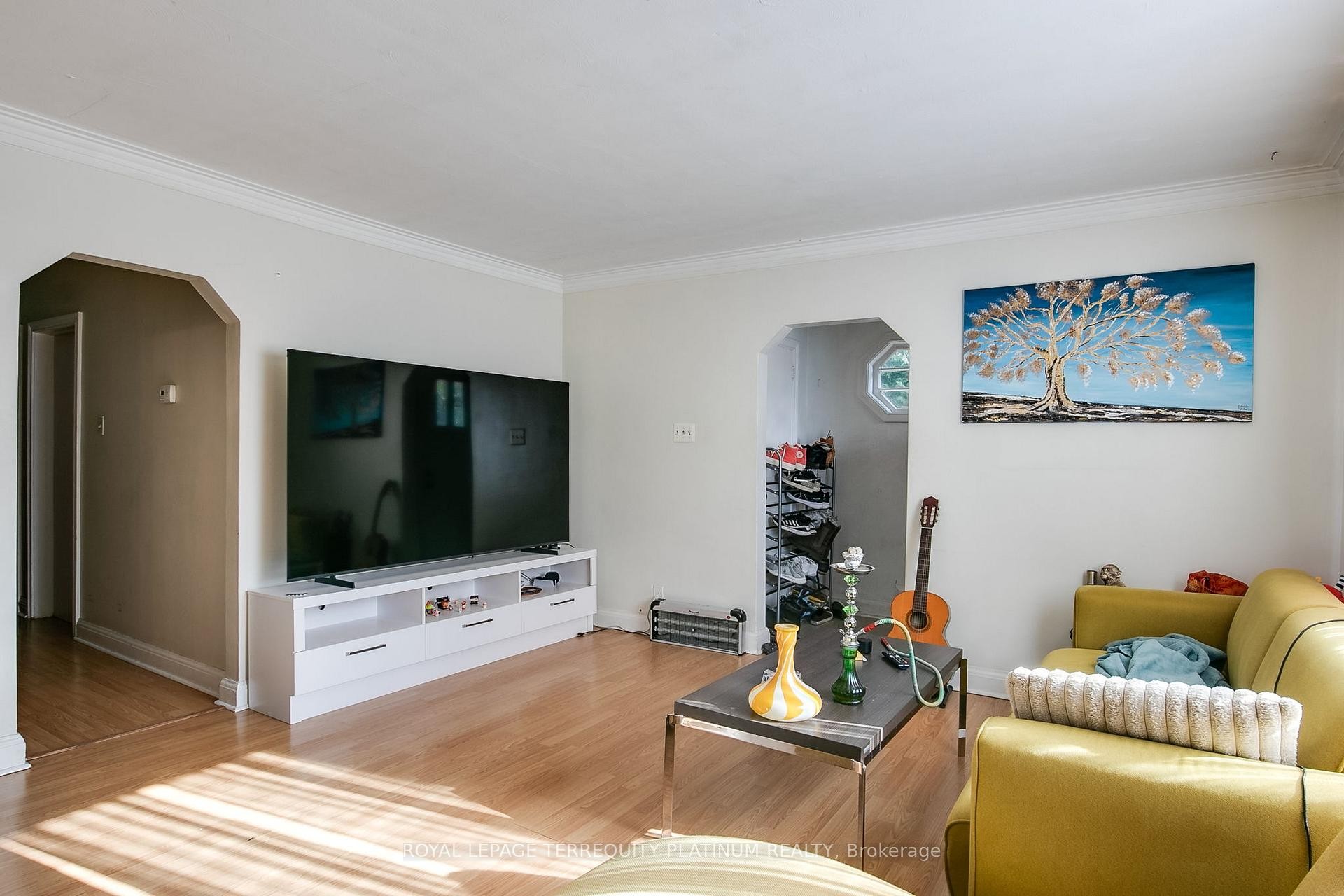 336 Hillcrest Avenue, Toronto, ON - Indoor Photo Showing Living Room