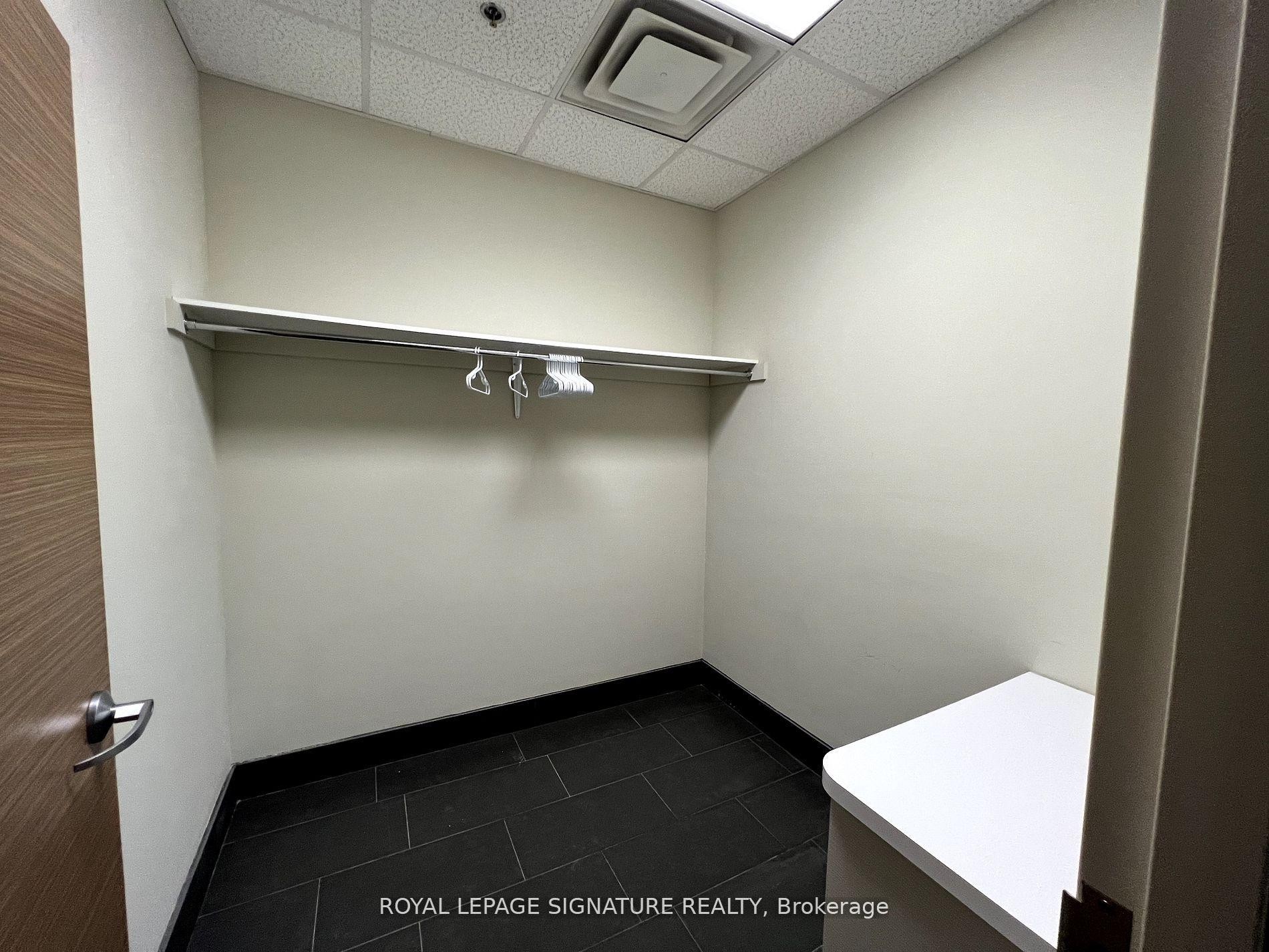 33-20 Wertheim Court, Richmond Hill, ON