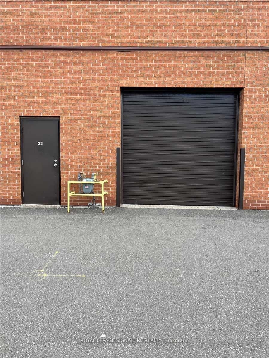 33-20 Wertheim Court, Richmond Hill, ON