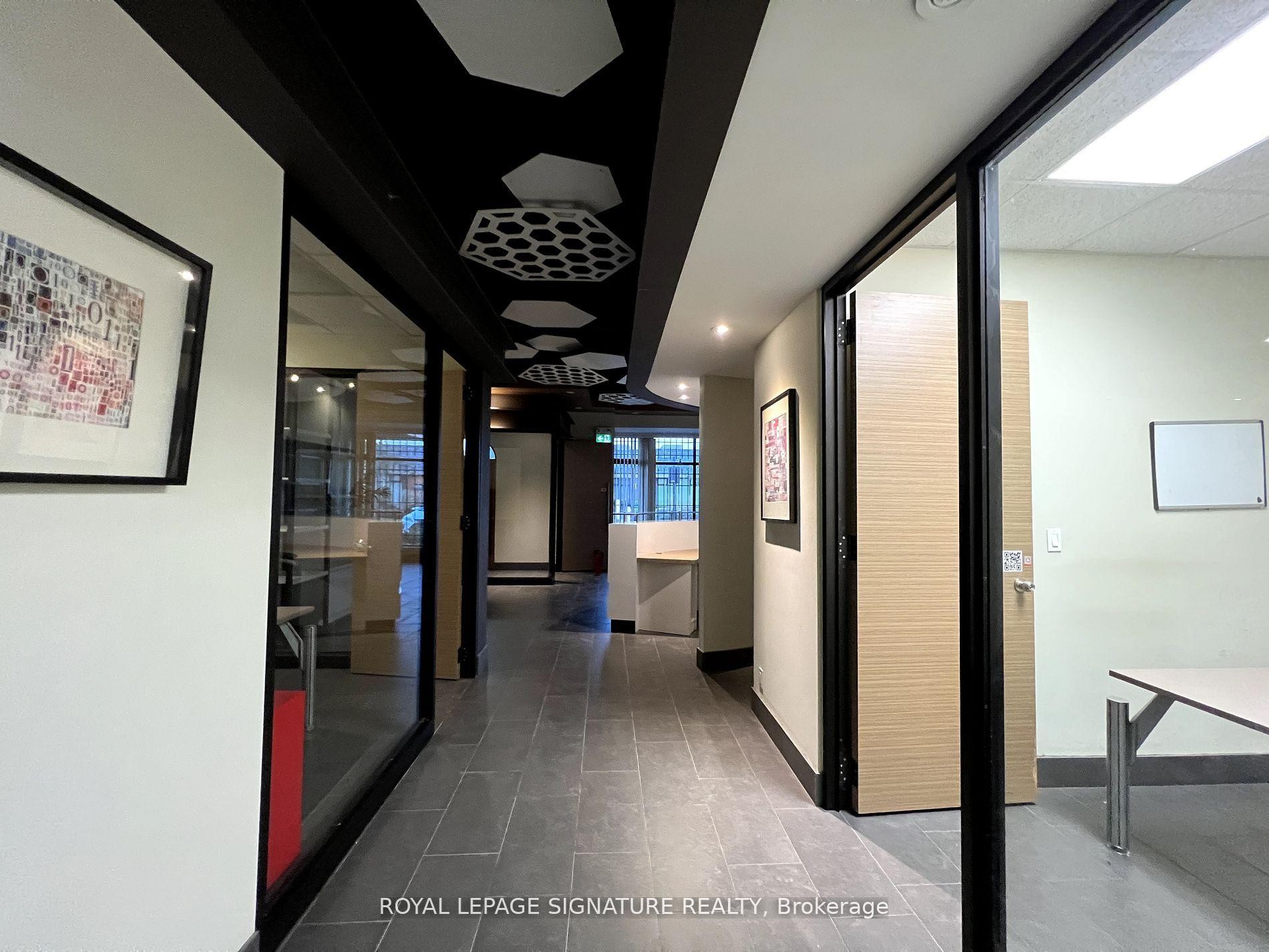 33-20 Wertheim Court, Richmond Hill, ON