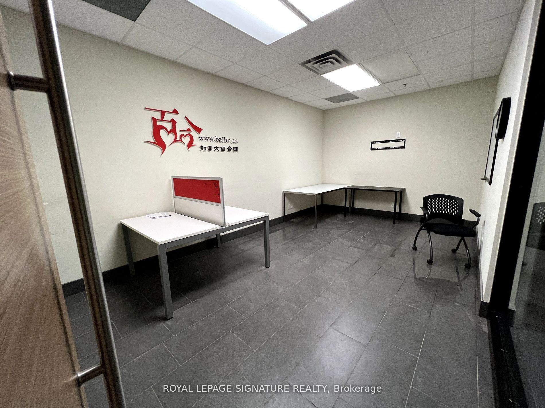 33-20 Wertheim Court, Richmond Hill, ON