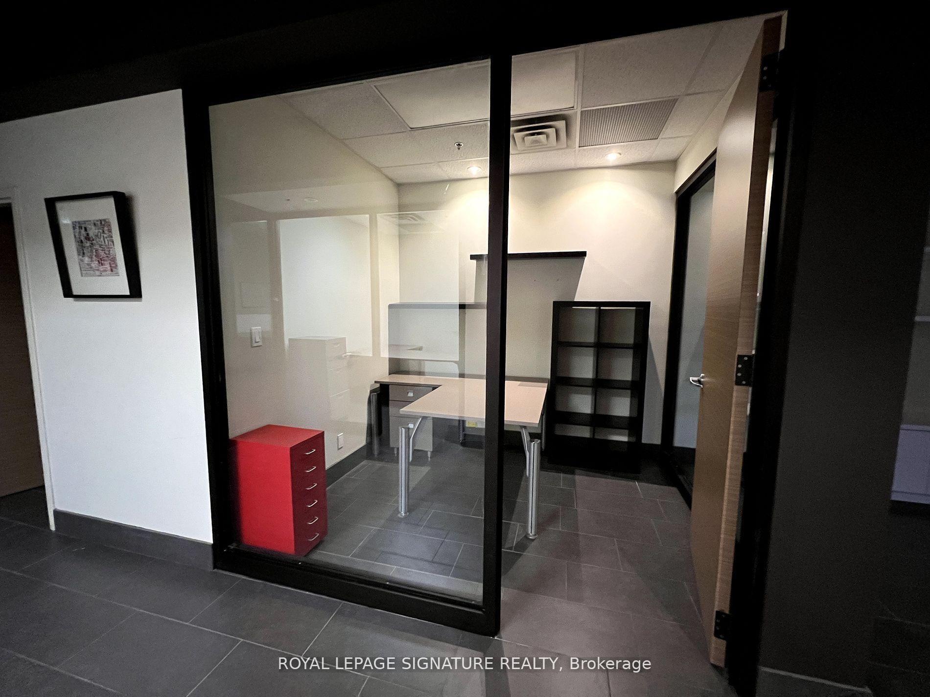 33-20 Wertheim Court, Richmond Hill, ON