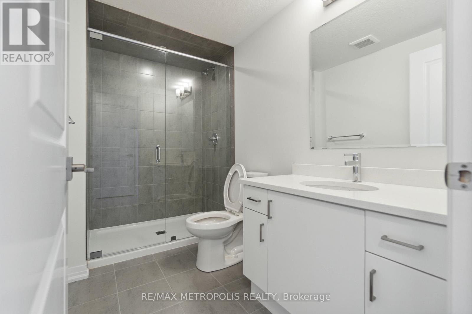 27 - 15 Stauffer Woods Trail, Kitchener, ON - Indoor Photo Showing Bathroom