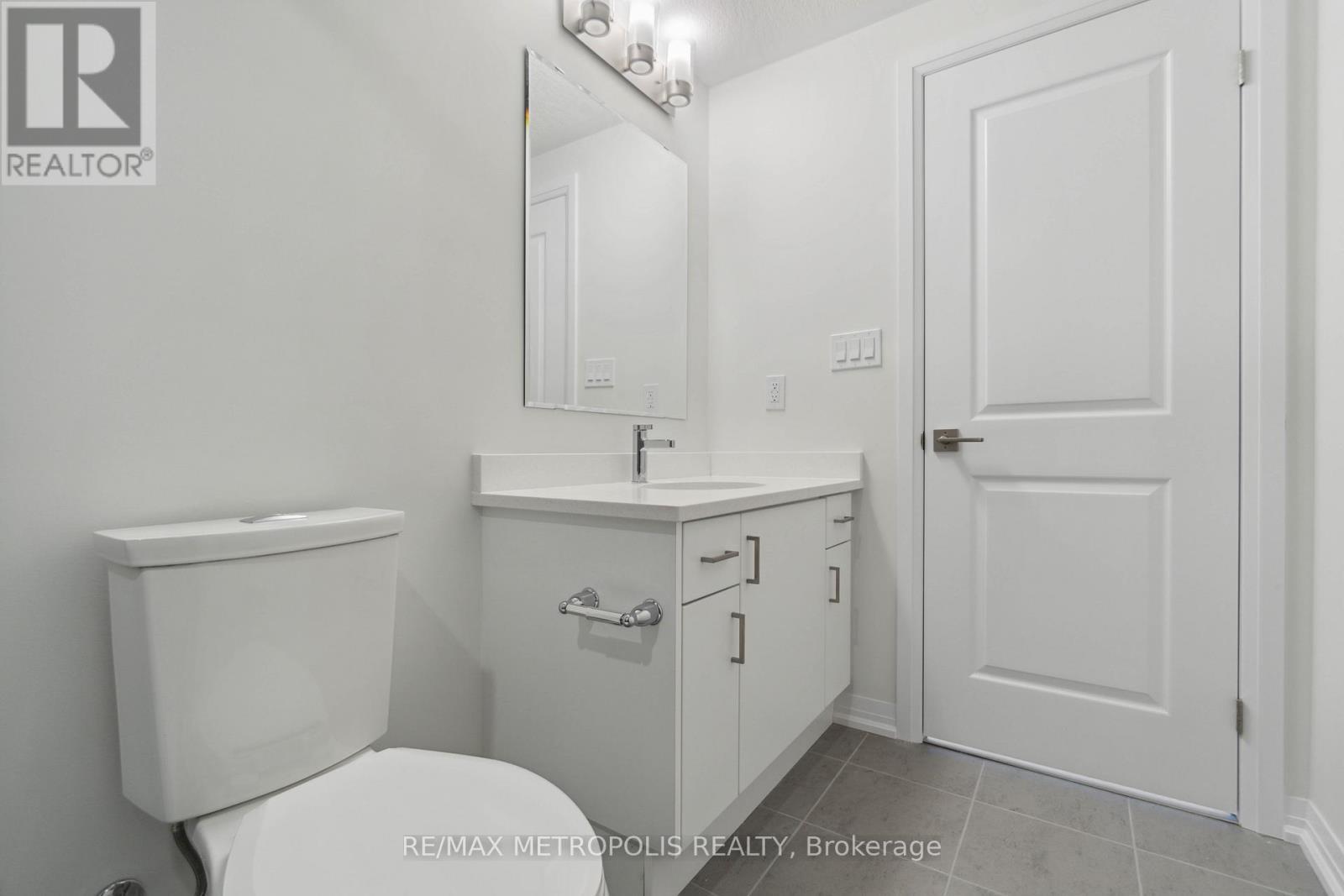 27 - 15 Stauffer Woods Trail, Kitchener, ON - Indoor Photo Showing Bathroom