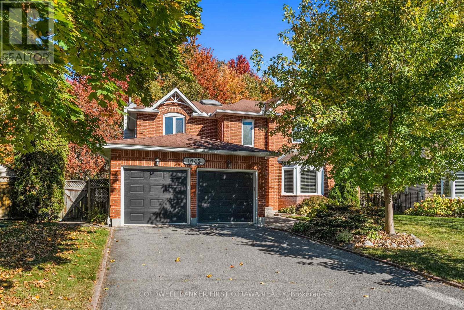 1645 Des Ravins Place, Ottawa, ON - Outdoor