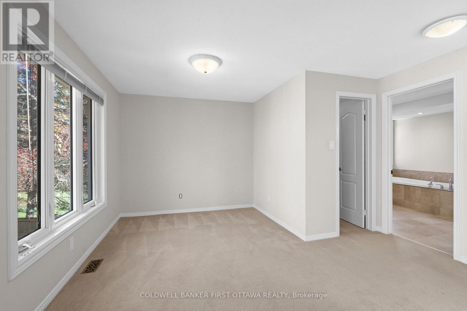 1645 Des Ravins Place, Ottawa, ON - Indoor Photo Showing Other Room