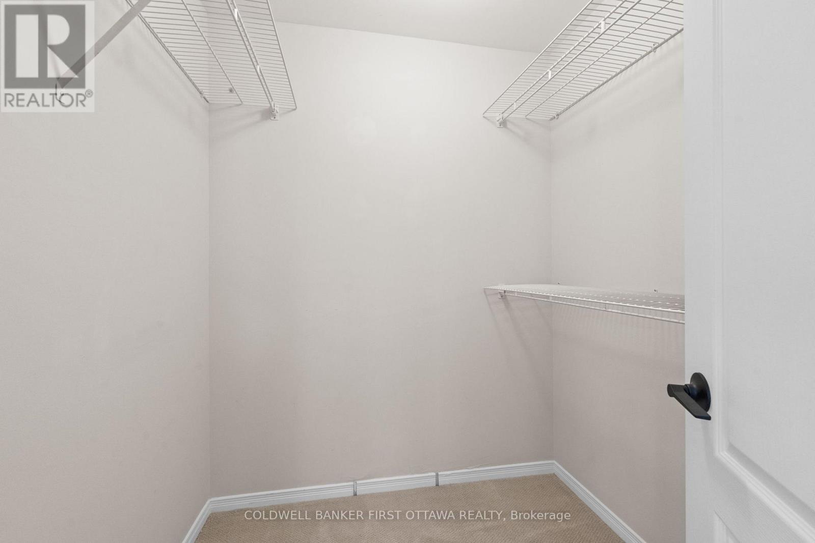 1645 Des Ravins Place, Ottawa, ON - Indoor With Storage