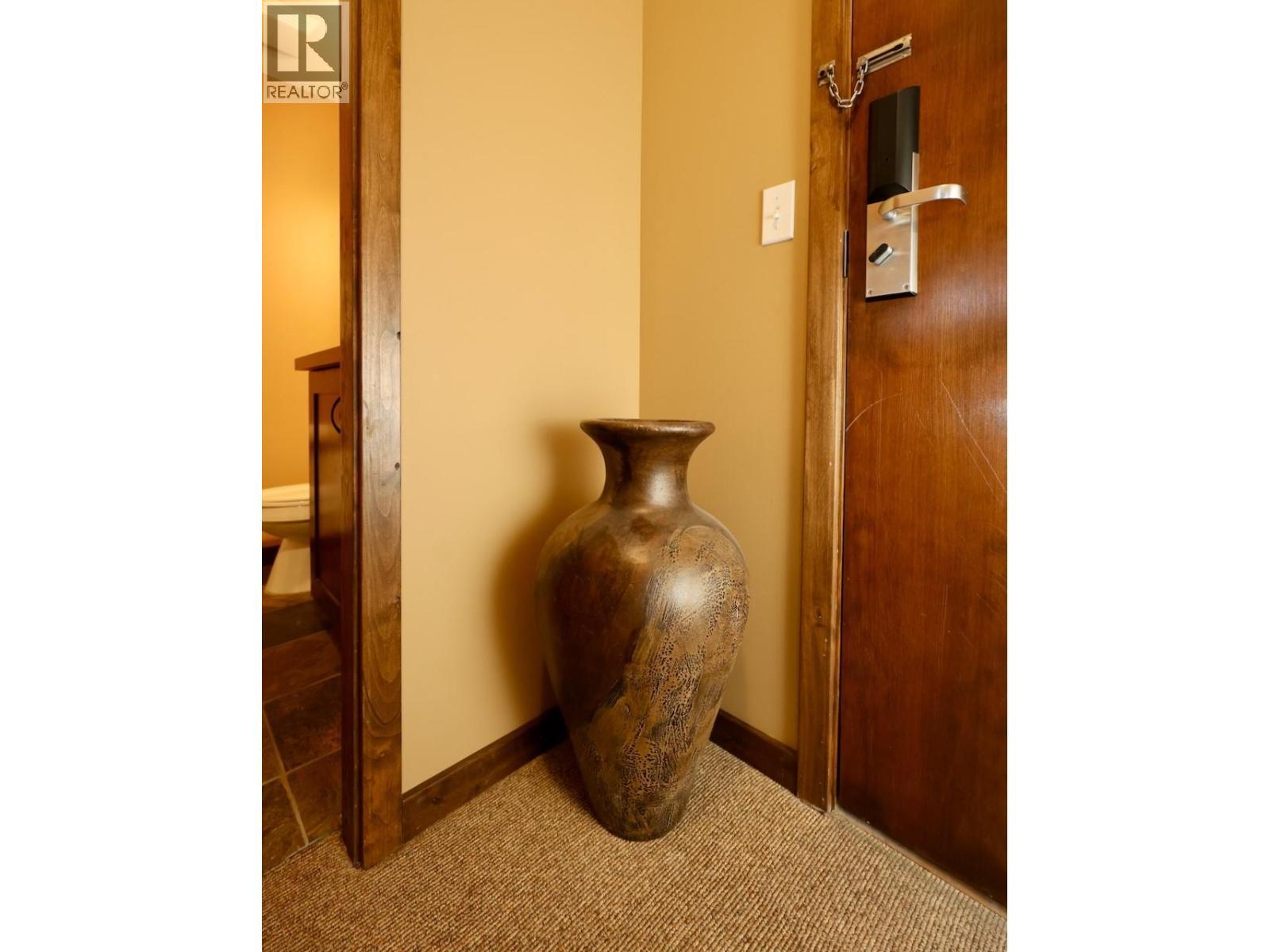 1549 Kicking Horse Trail Unit# 415 (A&B), Golden, BC - Indoor Photo Showing Other Room