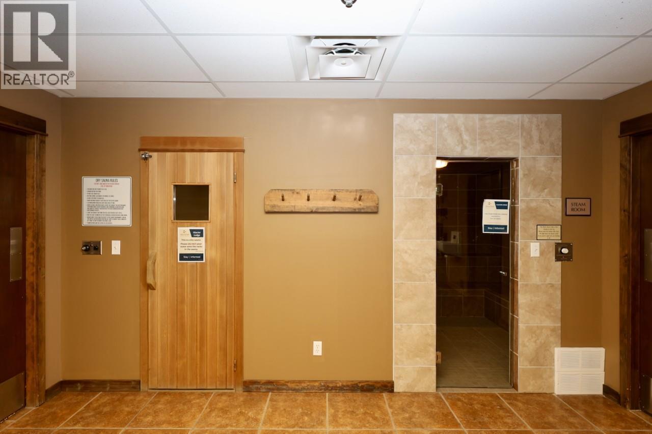 1549 Kicking Horse Trail Unit# 415 (A&B), Golden, BC - Indoor Photo Showing Other Room